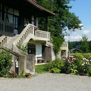 Haus Sossikian Apartment